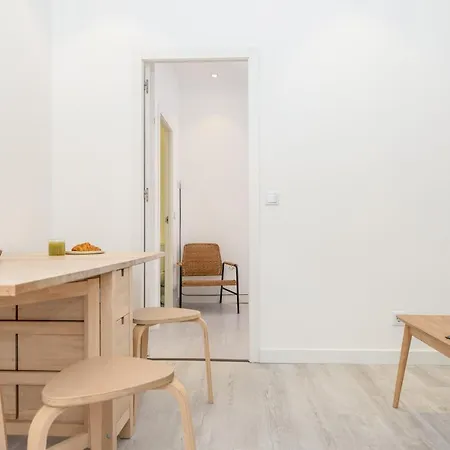 Alcantara Charm 3br Apartment *